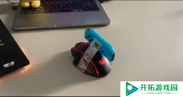 做Switch2游戏无须开发机？英国独立团队自制绿皮科技!