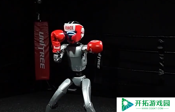铁甲钢拳！全球首个人形机器人格斗赛今天正式开打